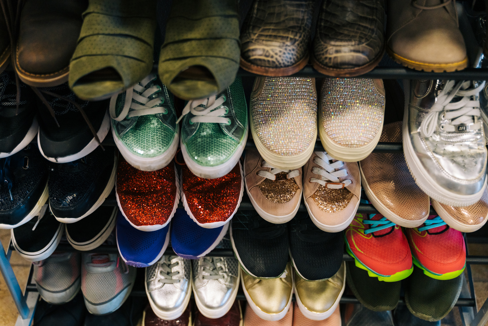 Transparent Closet, a clothing boutique designed for trans and exploring teens, youth and young adults