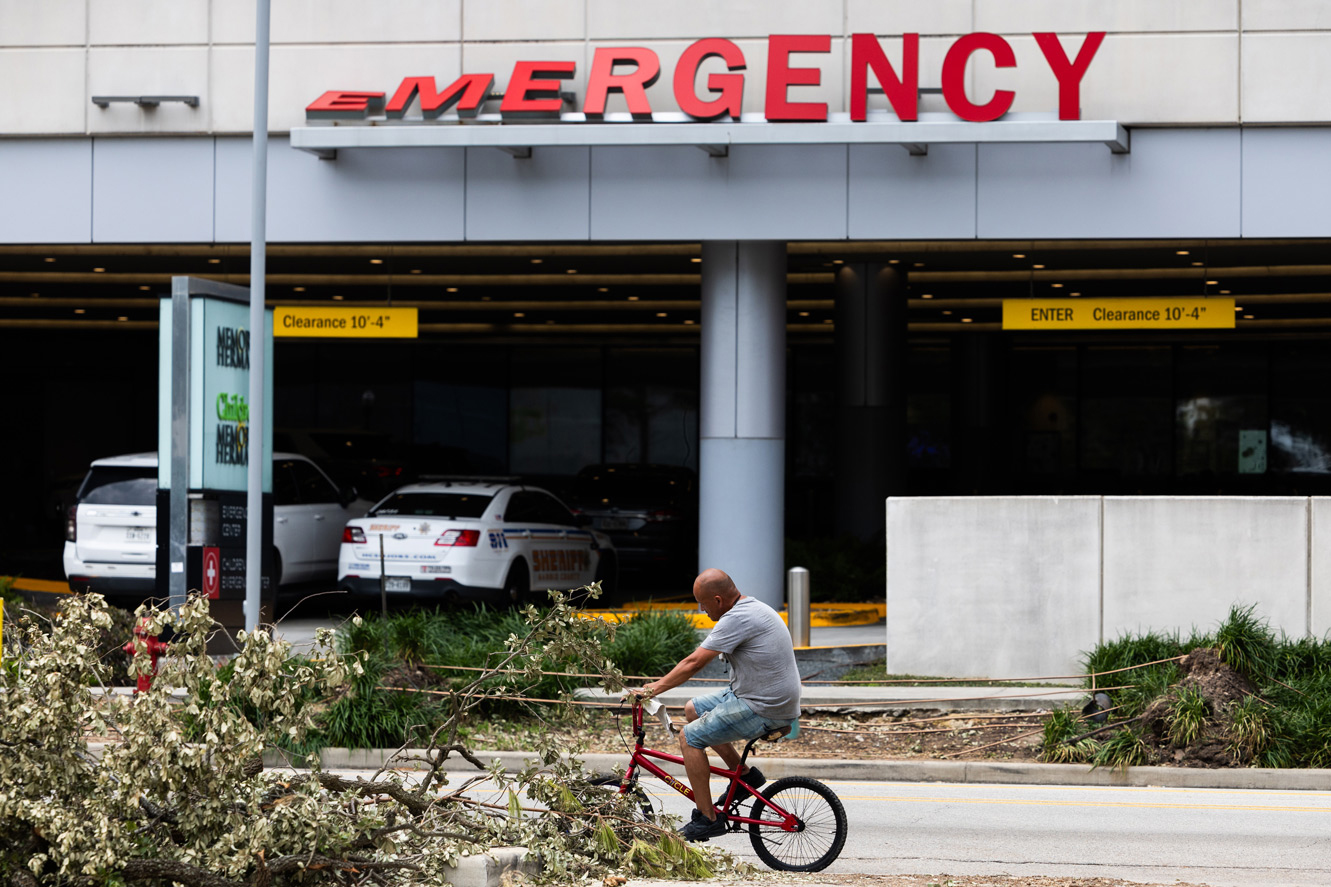 Memorial Hermann hospital with red emergency letters