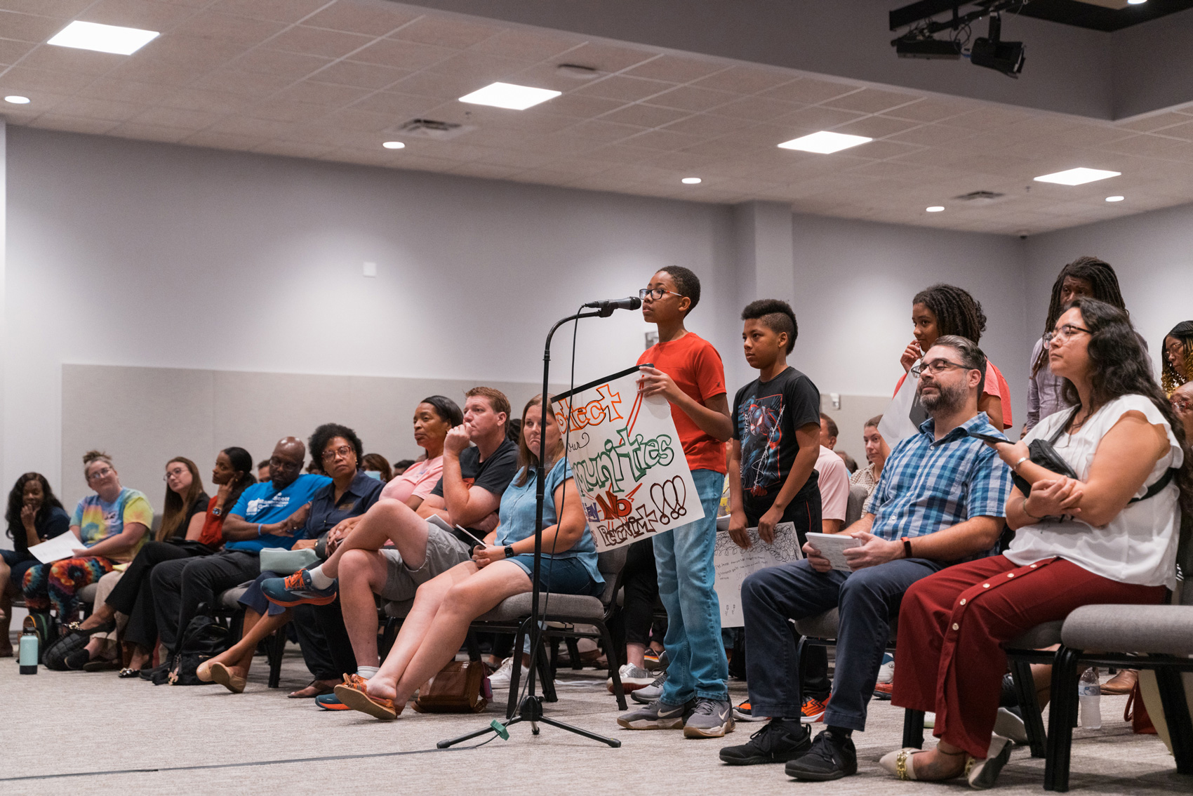 Fort Bend residents oppose TCEQ permit for concrete plant