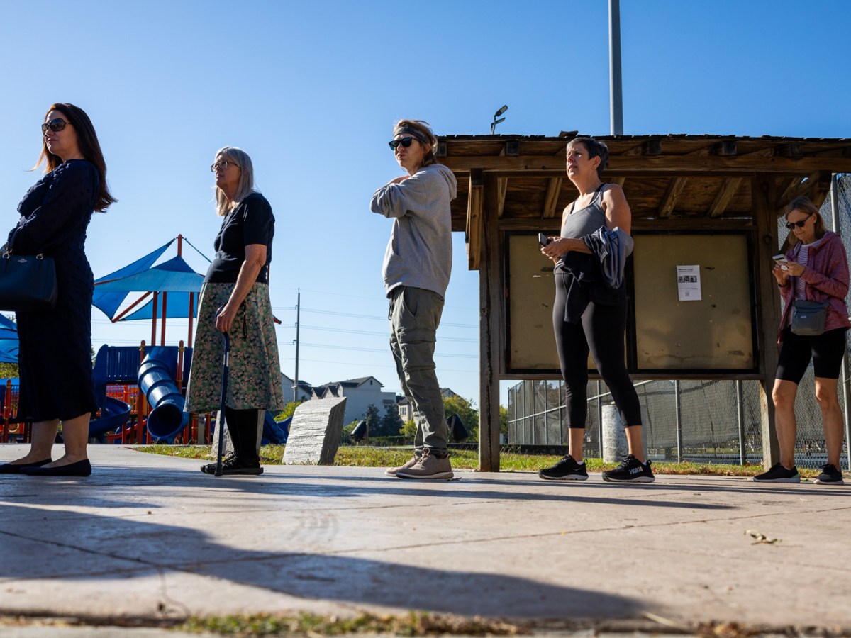 Civic duty meets bad timing: More than 21,000 in Harris County registered too late to vote