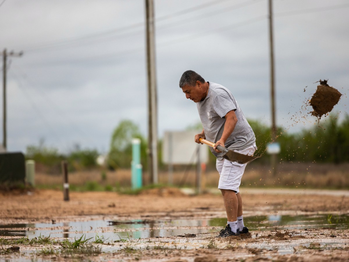 Colony Ridge desafía límites del conflicto de intereses con jugosos contratos, según expertos